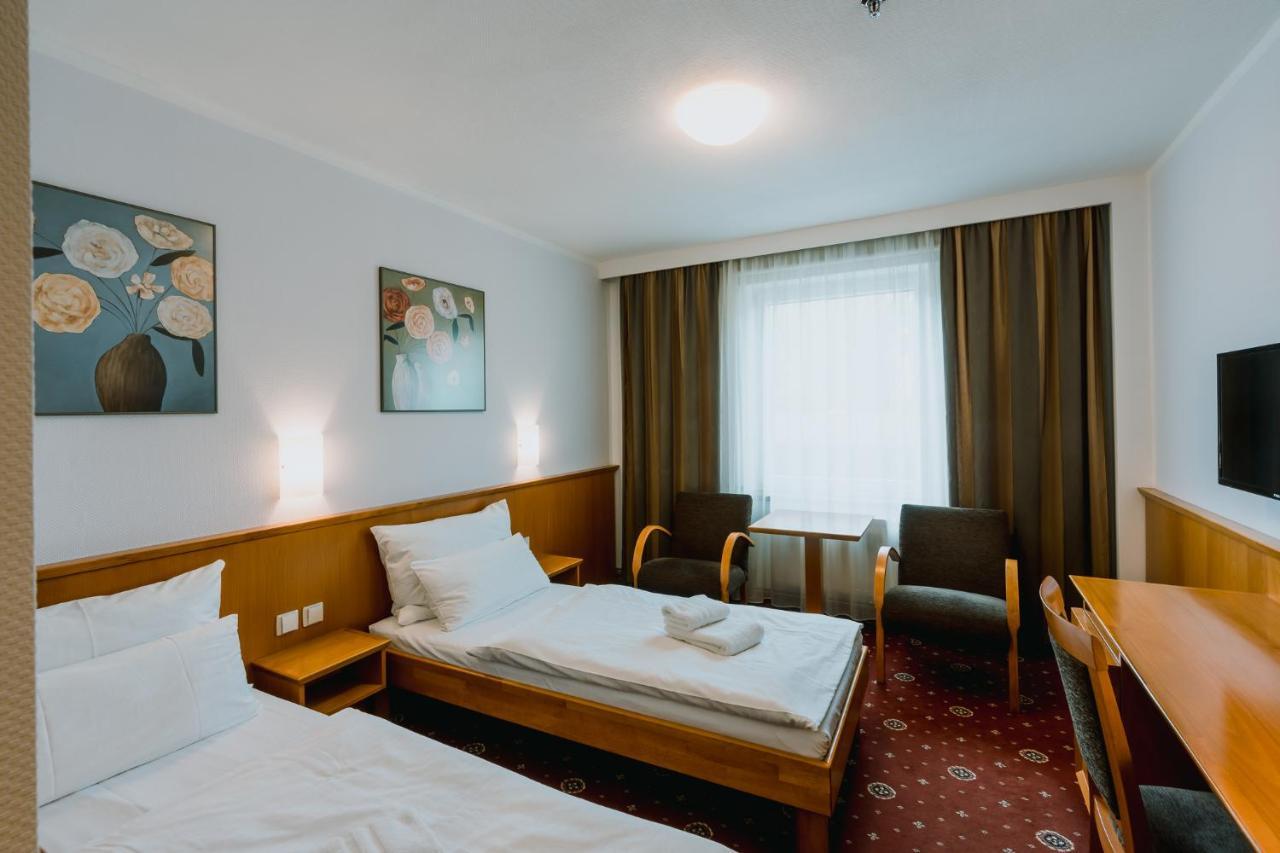 Prachárna Park Hotel Alamóc Kültér fotó