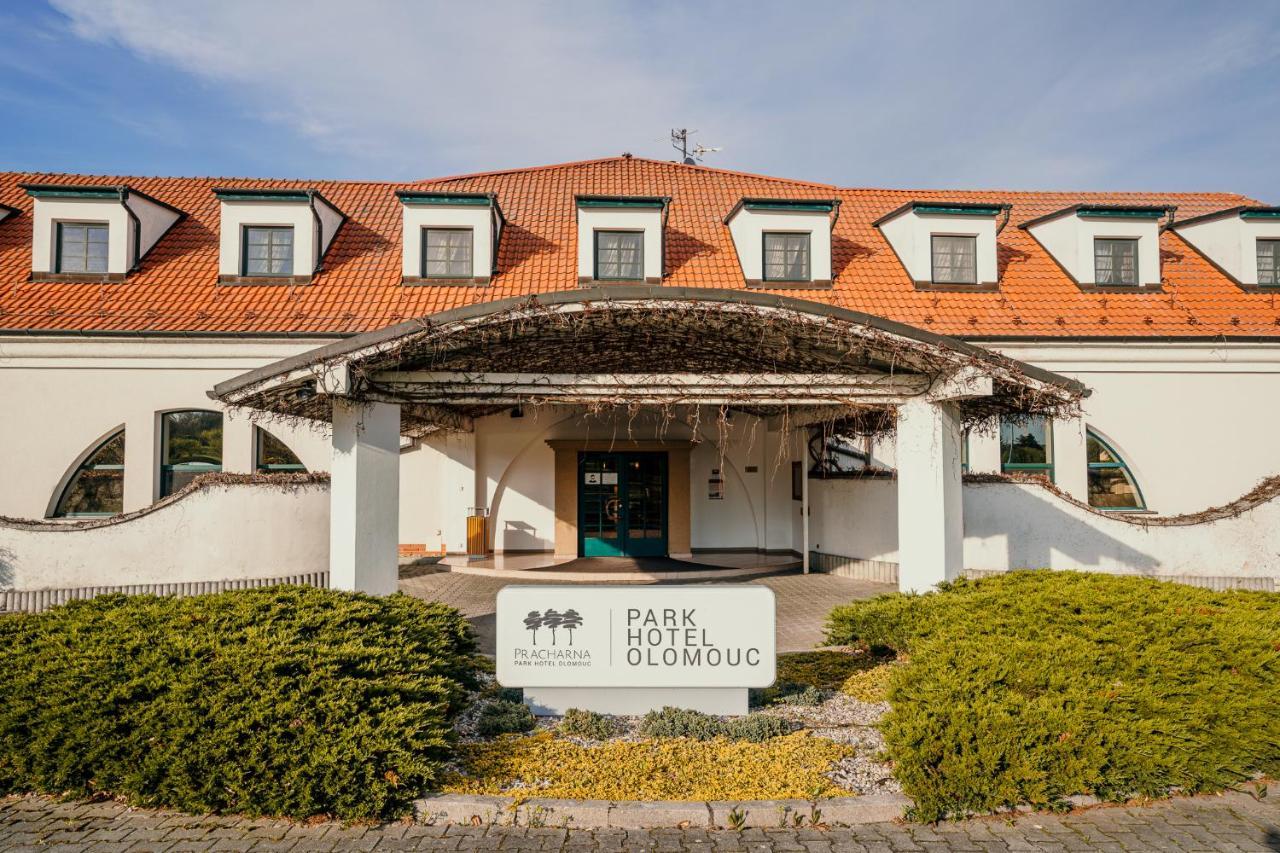 Prachárna Park Hotel Alamóc Kültér fotó