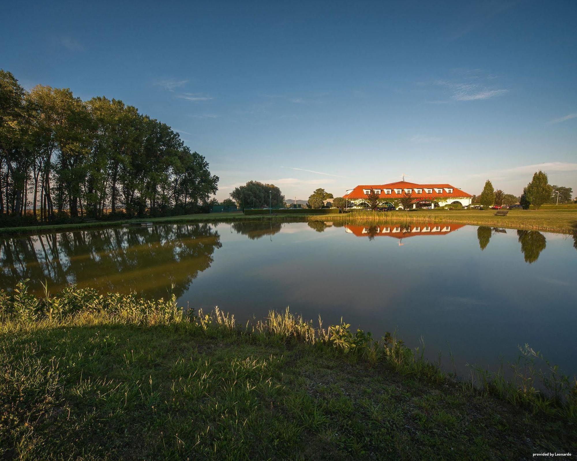 Prachárna Park Hotel Alamóc Kültér fotó